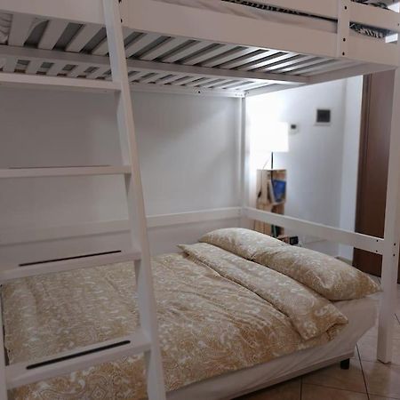 Smile Home! Graziosa Casa Con Parcheggio E Giardino Bovisio Masciago Ngoại thất bức ảnh